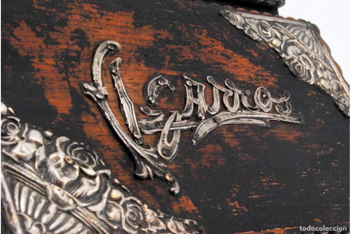 Antig&uuml;edades: Caja de tabaco, hecha de madera y plata. - Foto 10