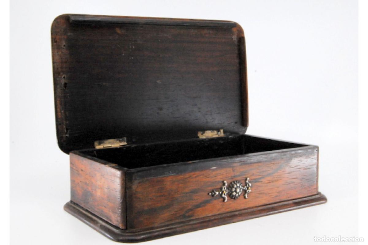 Antig&uuml;edades: Caja de tabaco, hecha de madera y plata. - Foto 5