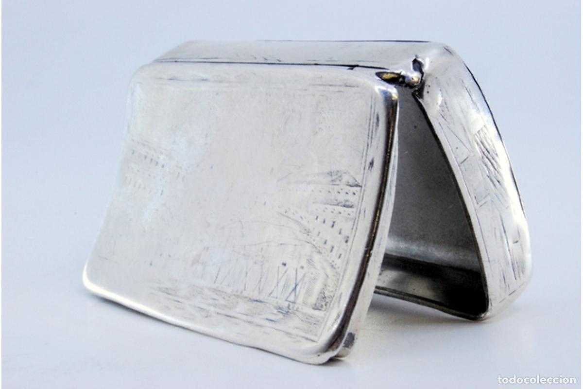 Antig&uuml;edades: Tabaquera, en plata - Foto 2