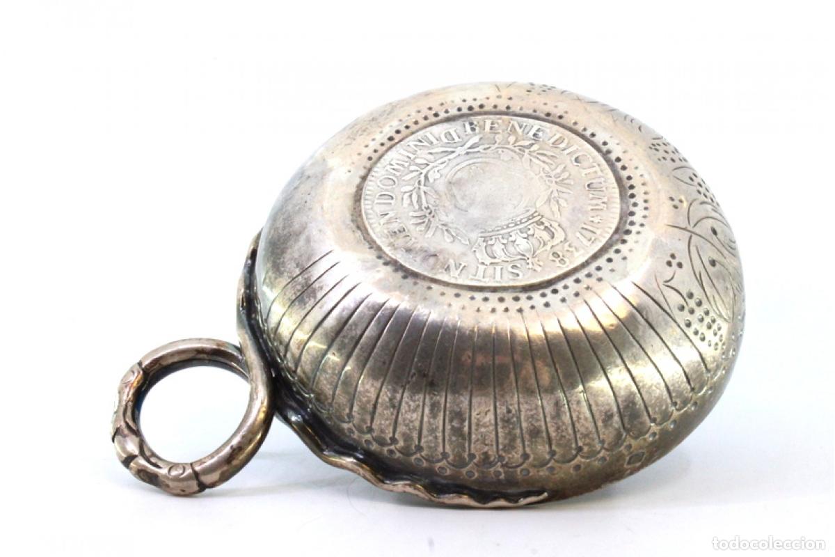 Antig&uuml;edades: copa de plata - Foto 2