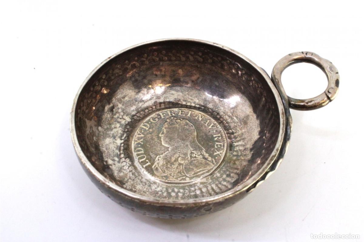 Antig&uuml;edades: copa de plata - Foto 8