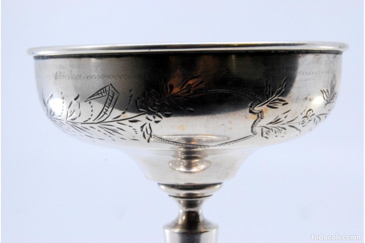 Antig&uuml;edades: copa de plata - Foto 4
