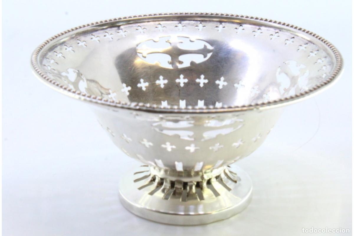 Antig&uuml;edades: copa de plata - Foto 2