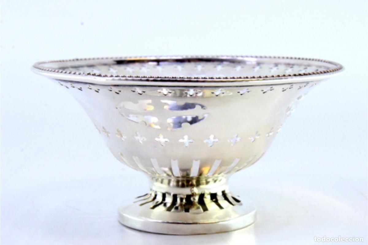 Antig&uuml;edades: copa de plata - Foto 7