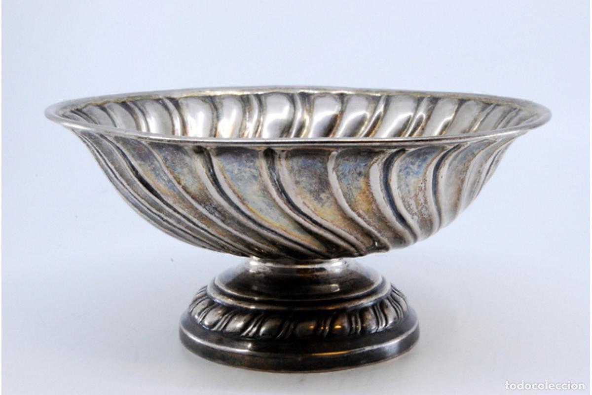Antig&uuml;edades: copa de plata - Foto 2