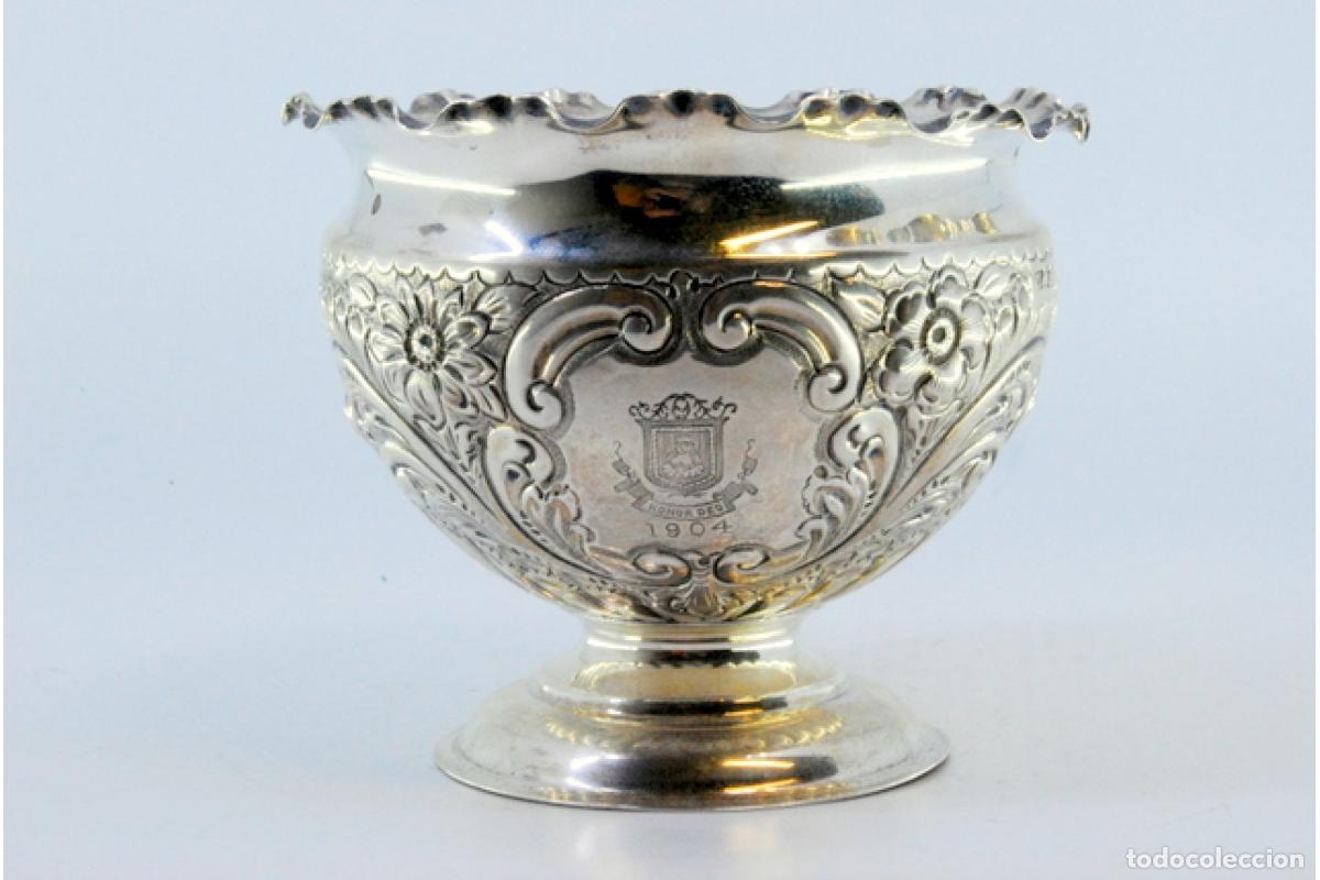 Antig&uuml;edades: copa de plata - Foto 2
