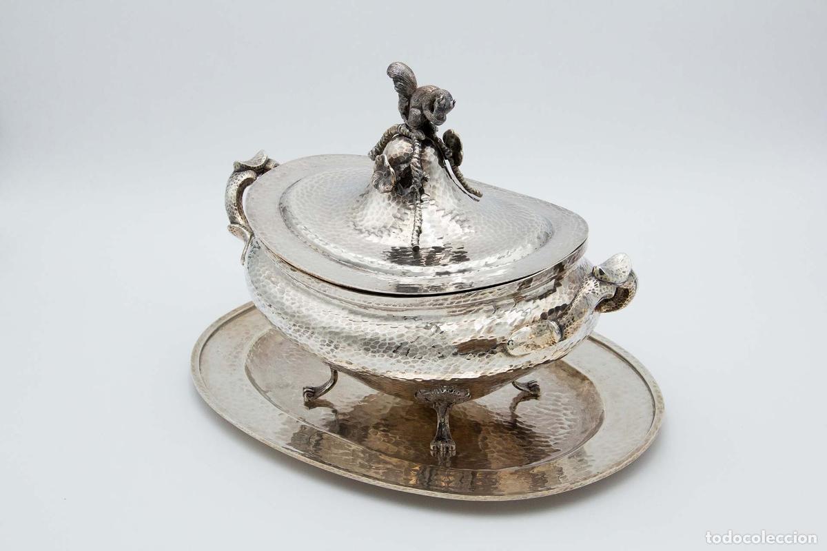 Antig&uuml;edades: Sopera de plata - Foto 1