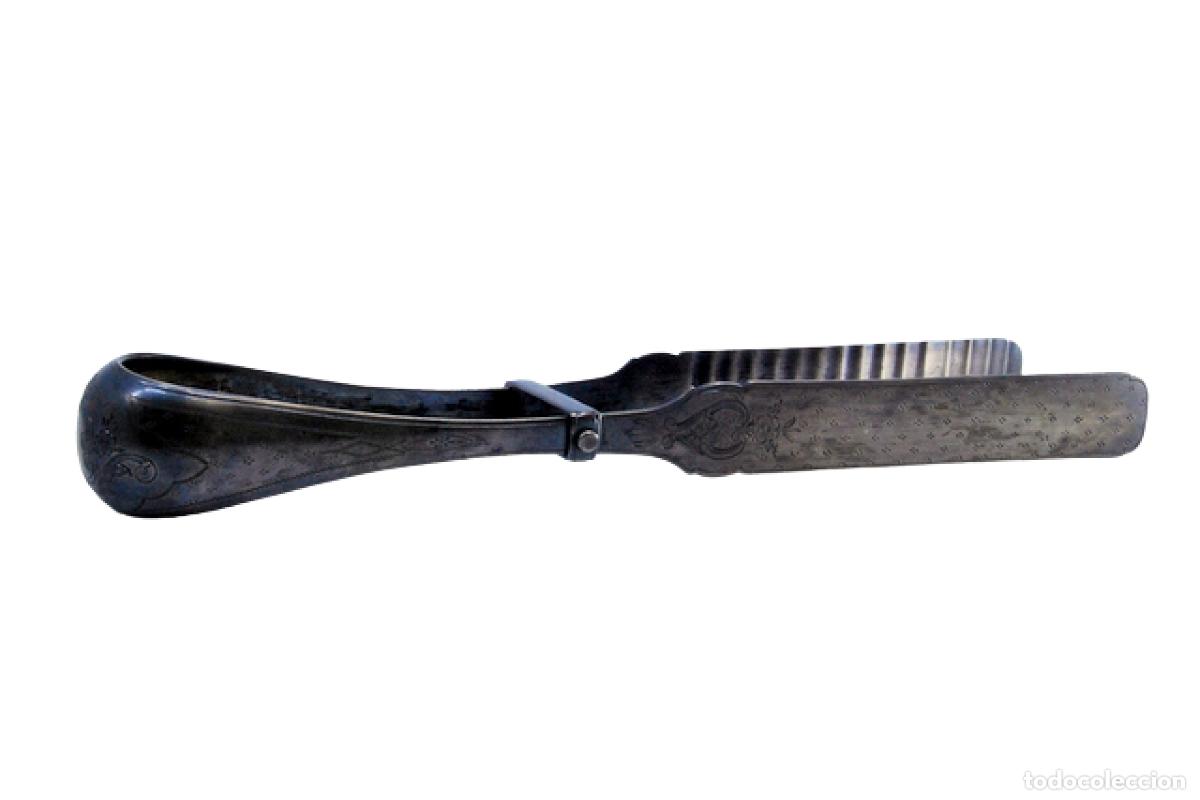 Antig&uuml;edades: Pinzas de plata para ensalada o pan.