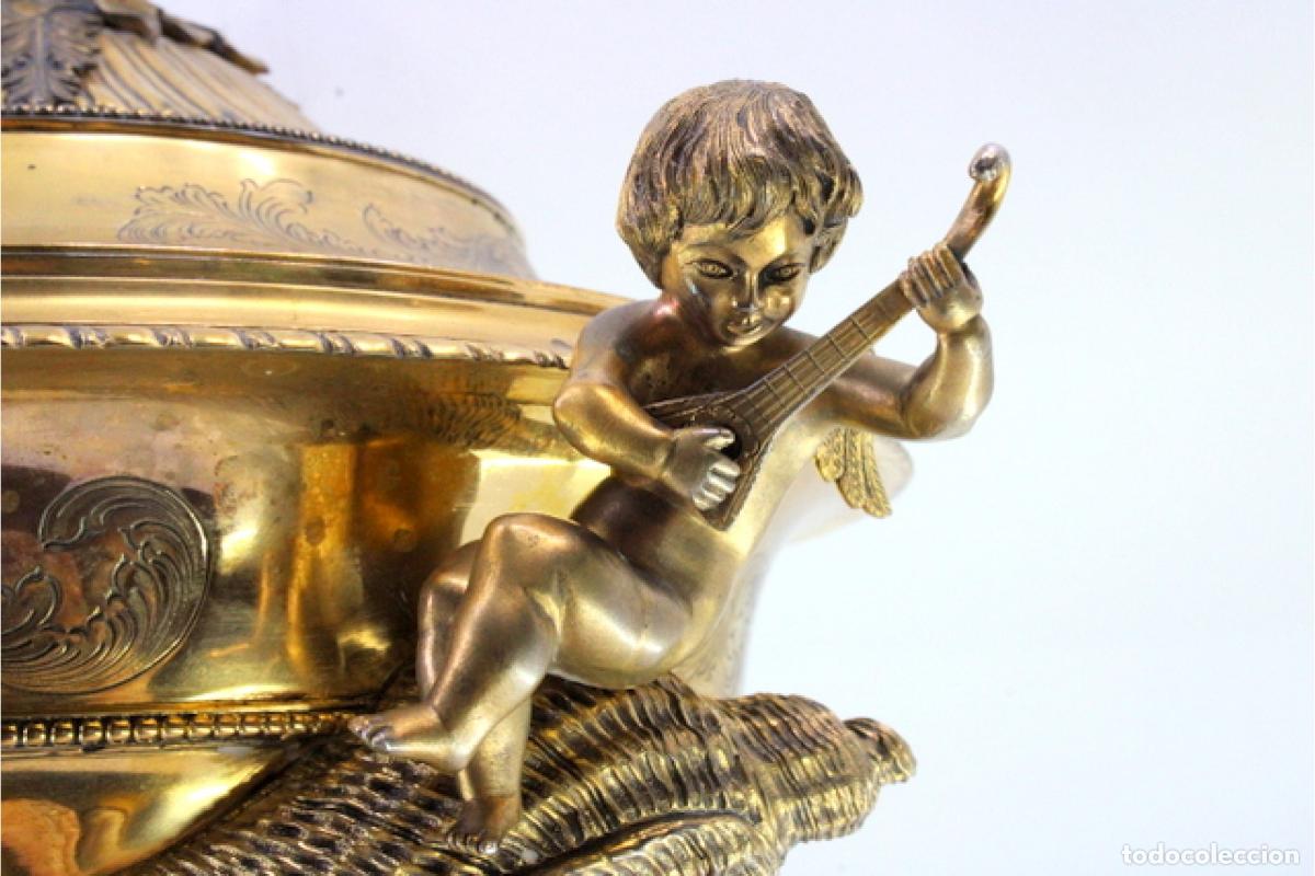 Antig&uuml;edades: Urna de plata dorada - Foto 4