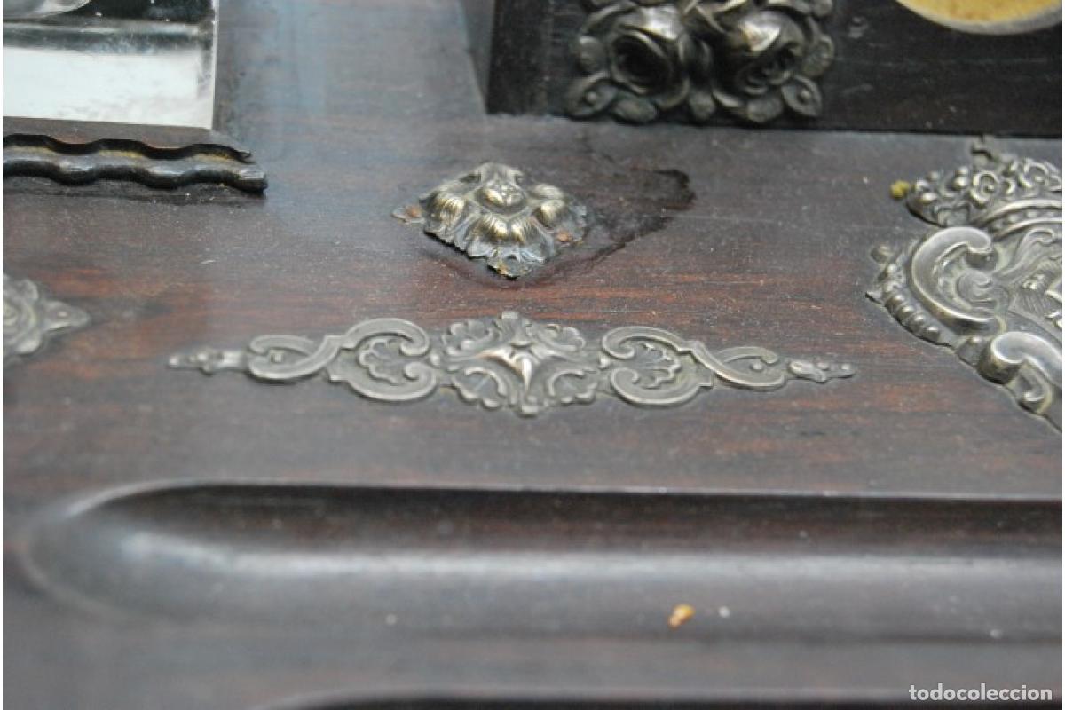Antig&uuml;edades: Juego de tinteros de madera y plata. - Foto 12