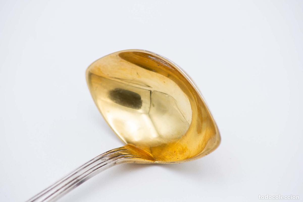 Antig&uuml;edades: cuchara de salsa de plata - Foto 4