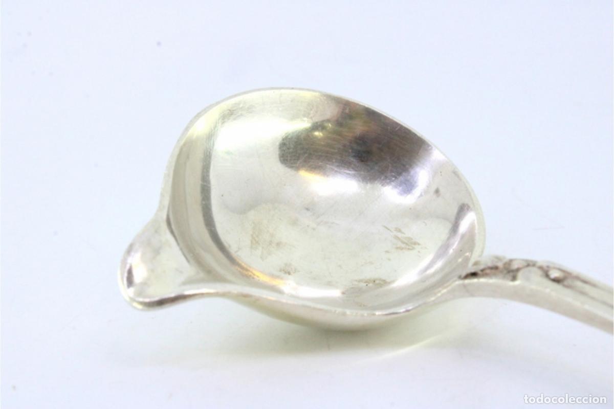 Antig&uuml;edades: cuchara de salsa de plata - Foto 3