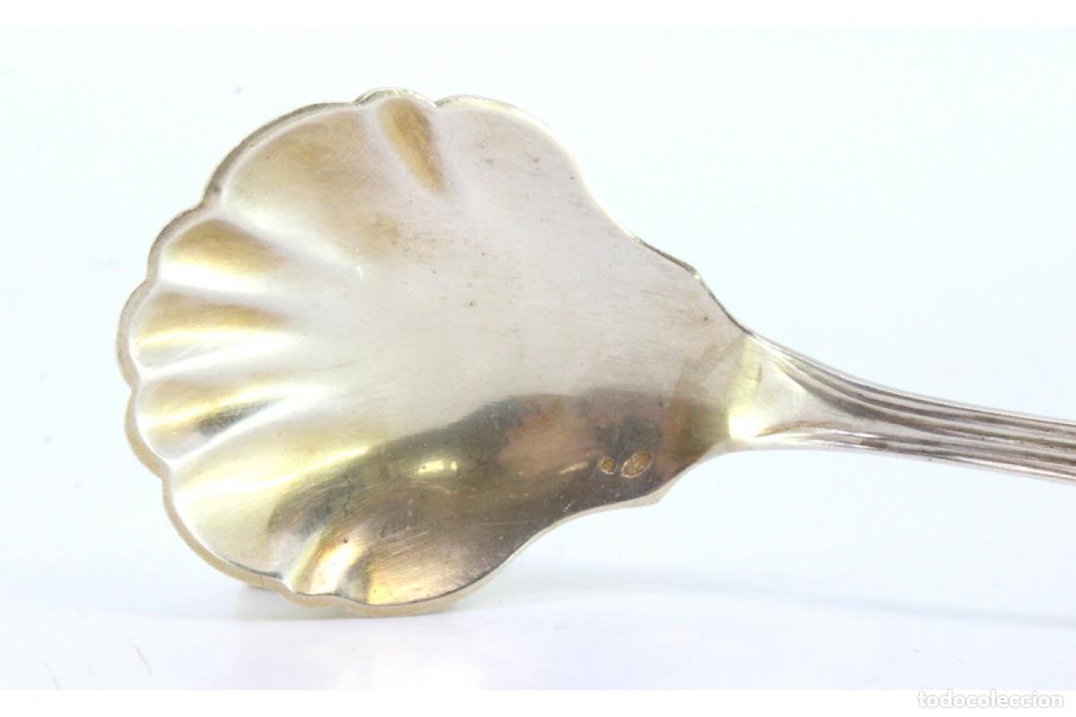 Antig&uuml;edades: cuchara de postre de plata - Foto 6