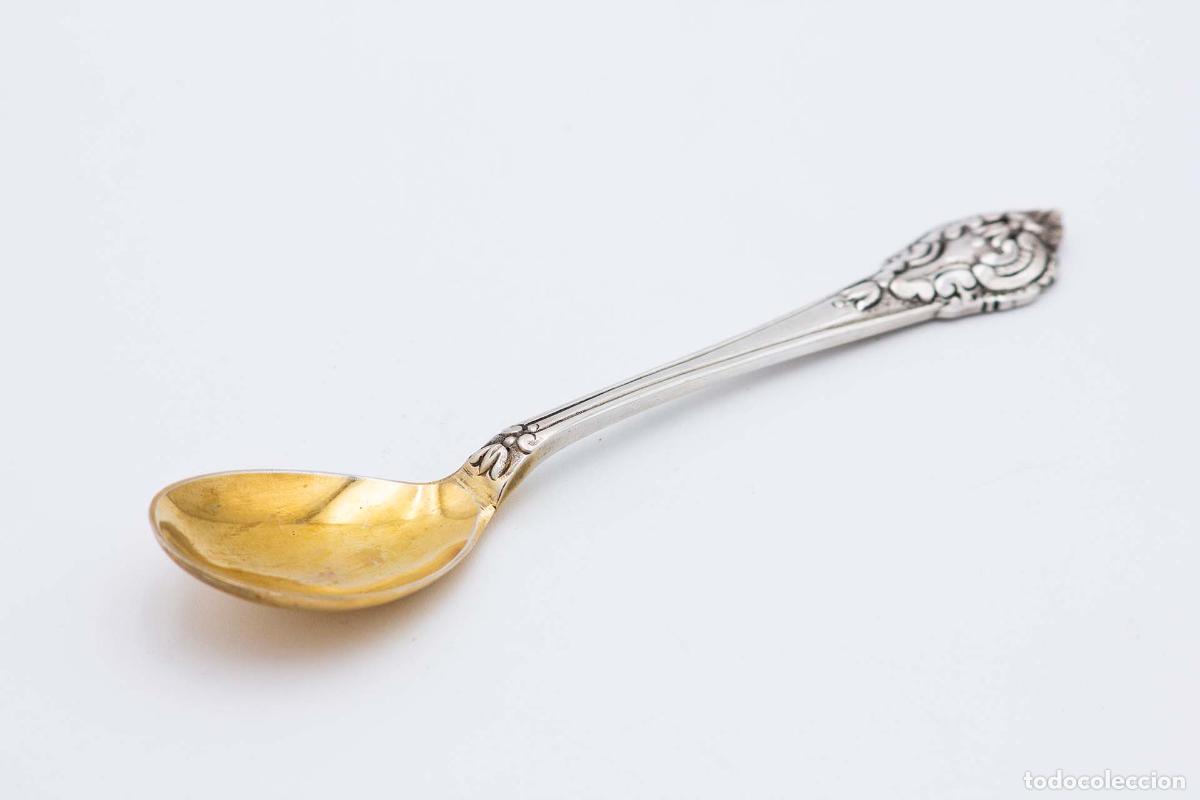 Antig&uuml;edades: cuchara de postre de plata - Foto 1