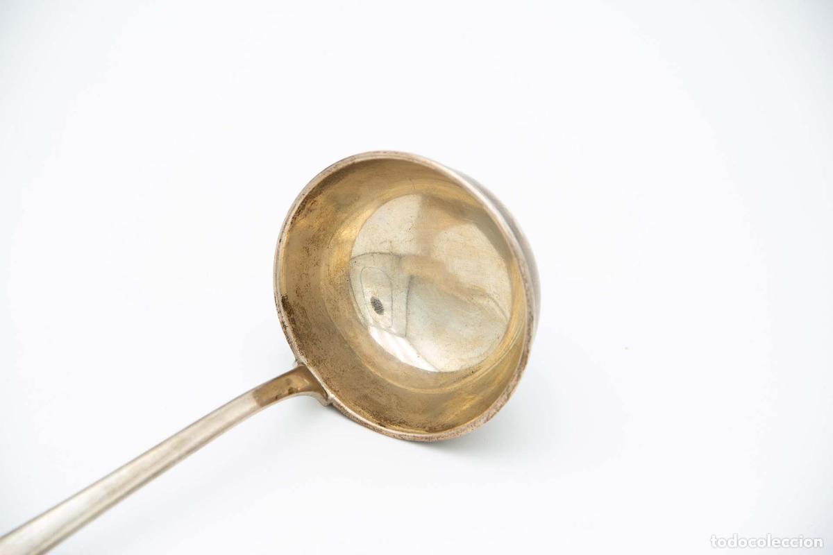 Antig&uuml;edades: Cuchar&oacute;n de sopa de plata - Foto 2