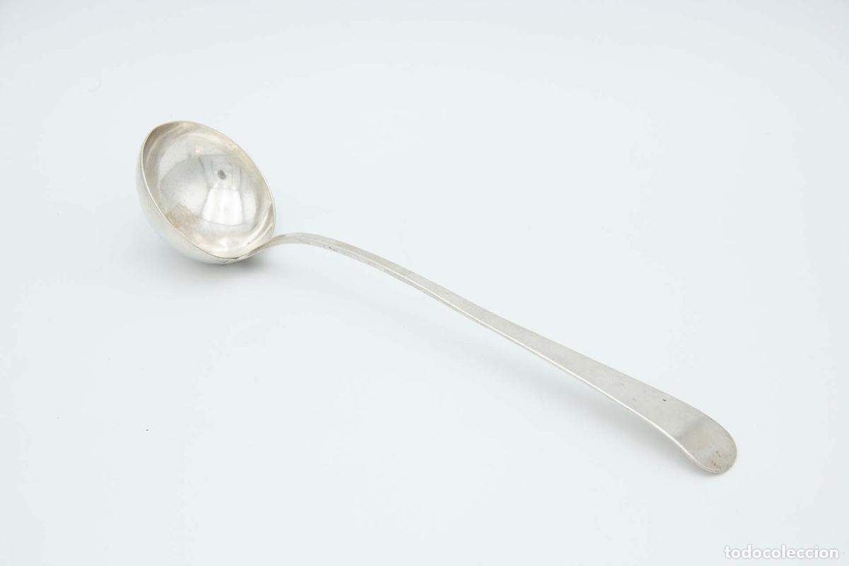Antig&uuml;edades: Cuchar&oacute;n de sopa de plata - Foto 1