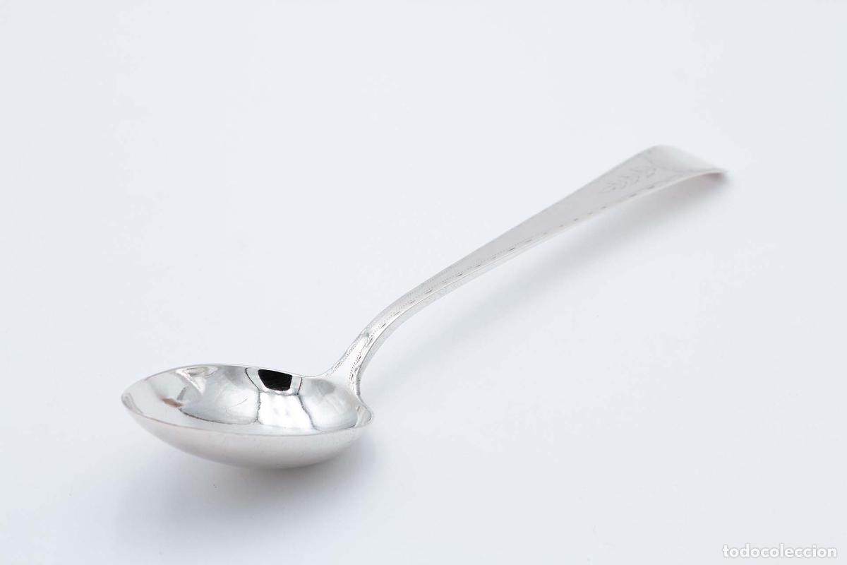 Antig&uuml;edades: cuchara de arroz de plata - Foto 1