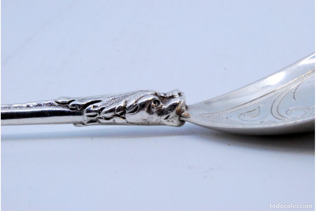 Antig&uuml;edades: Cuchara de helado de plata - Cabeza de drag&oacute;n. - Foto 4