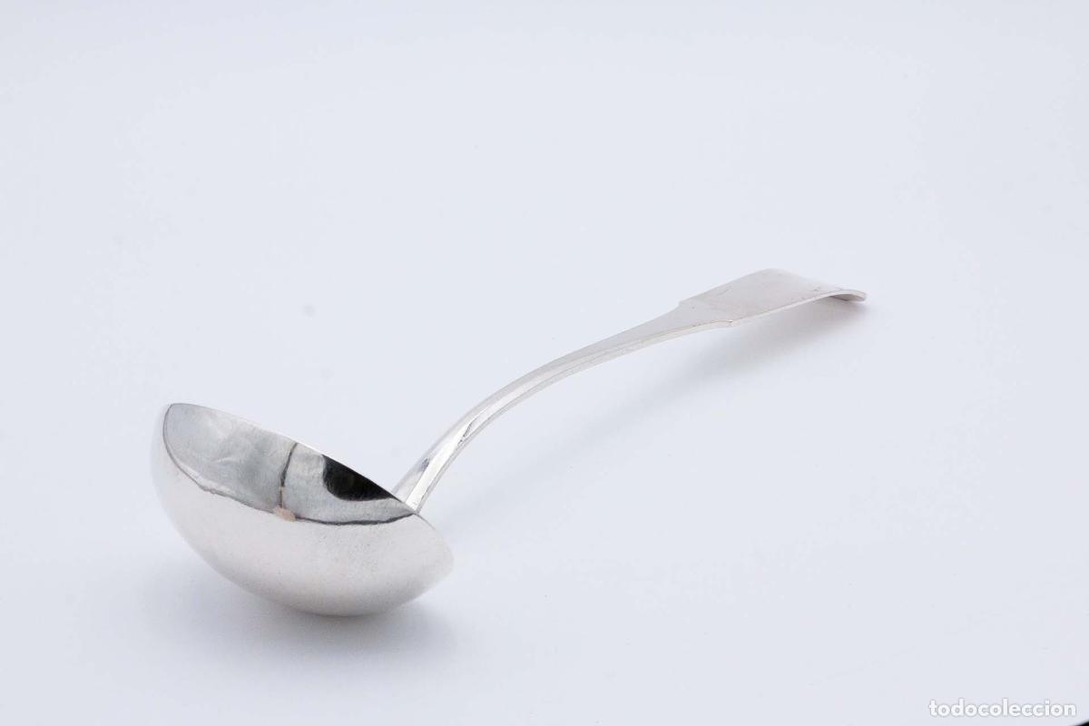Antig&uuml;edades: Cuchar&oacute;n de sopa de plata - Foto 1