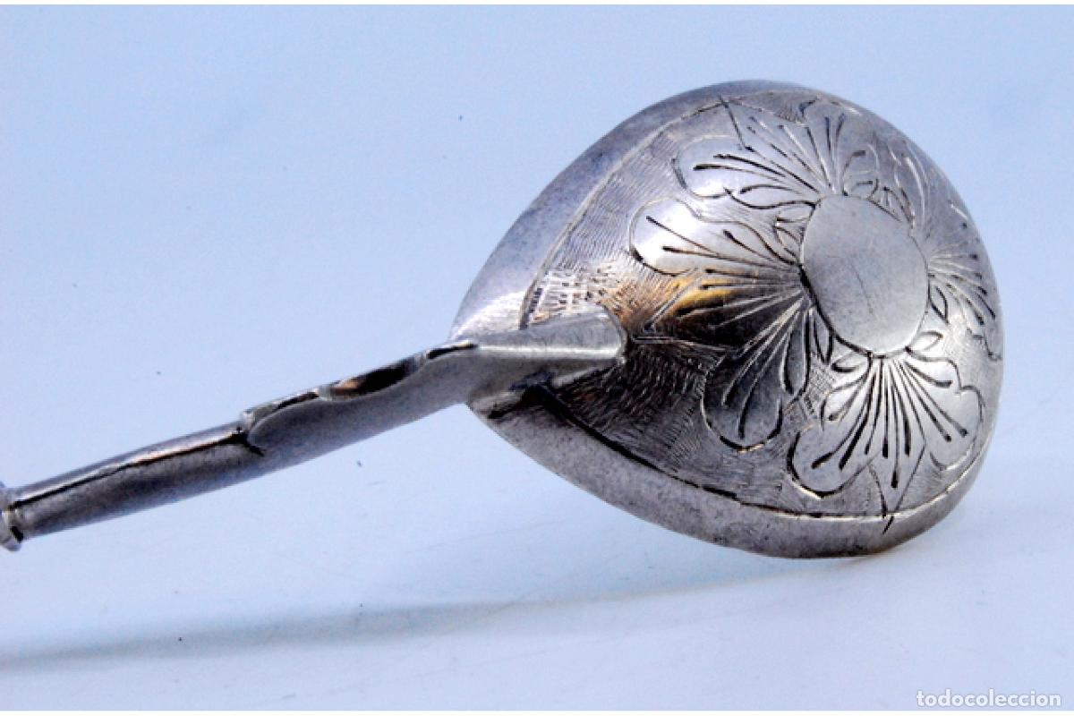 Antig&uuml;edades: cuchara de postre de plata - Foto 4