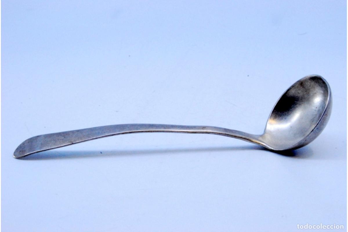 Antig&uuml;edades: cuchara de az&uacute;car de plata - Foto 4