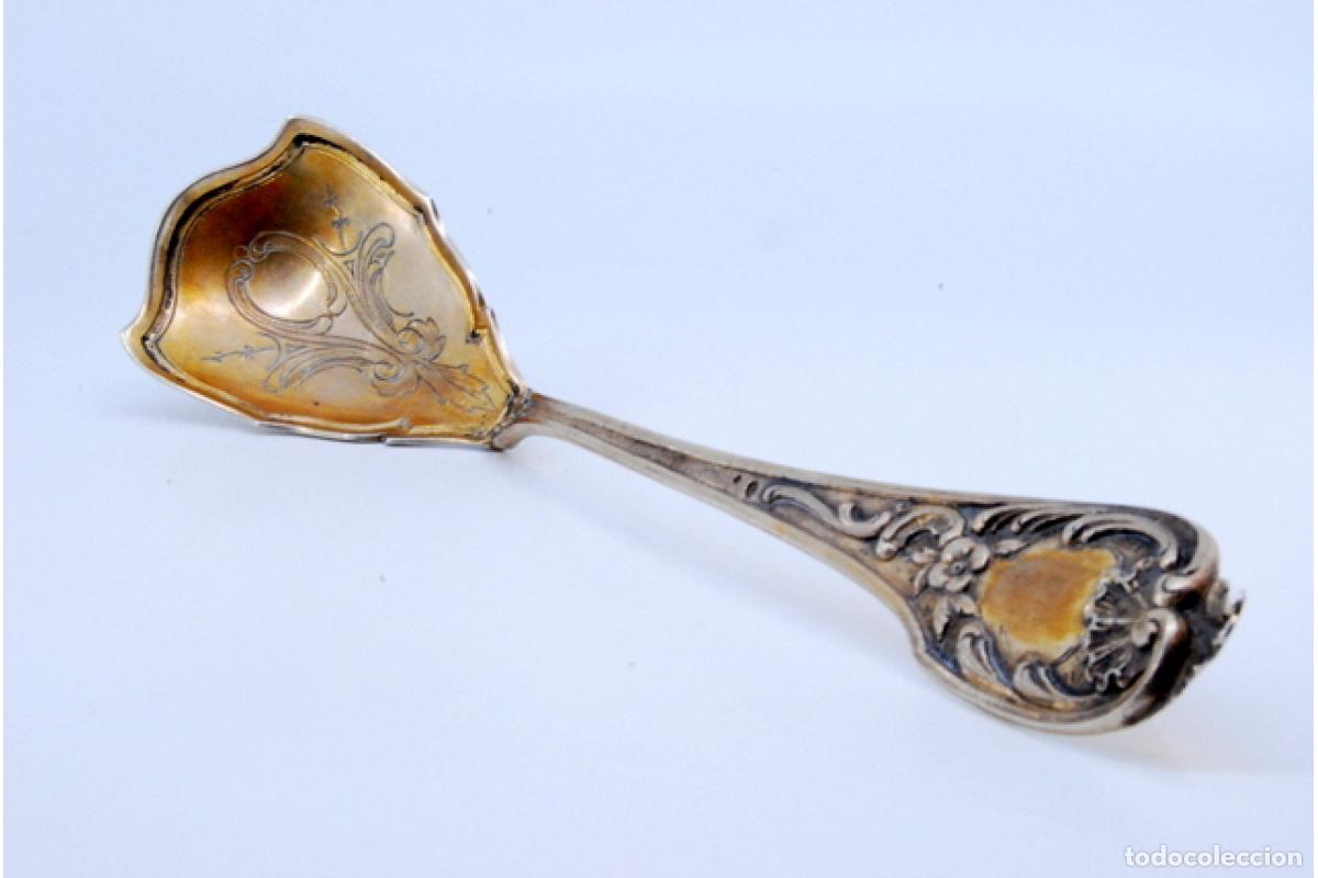 Antig&uuml;edades: Cuchara de postre de plata ba&ntilde;ada en oro - Foto 4