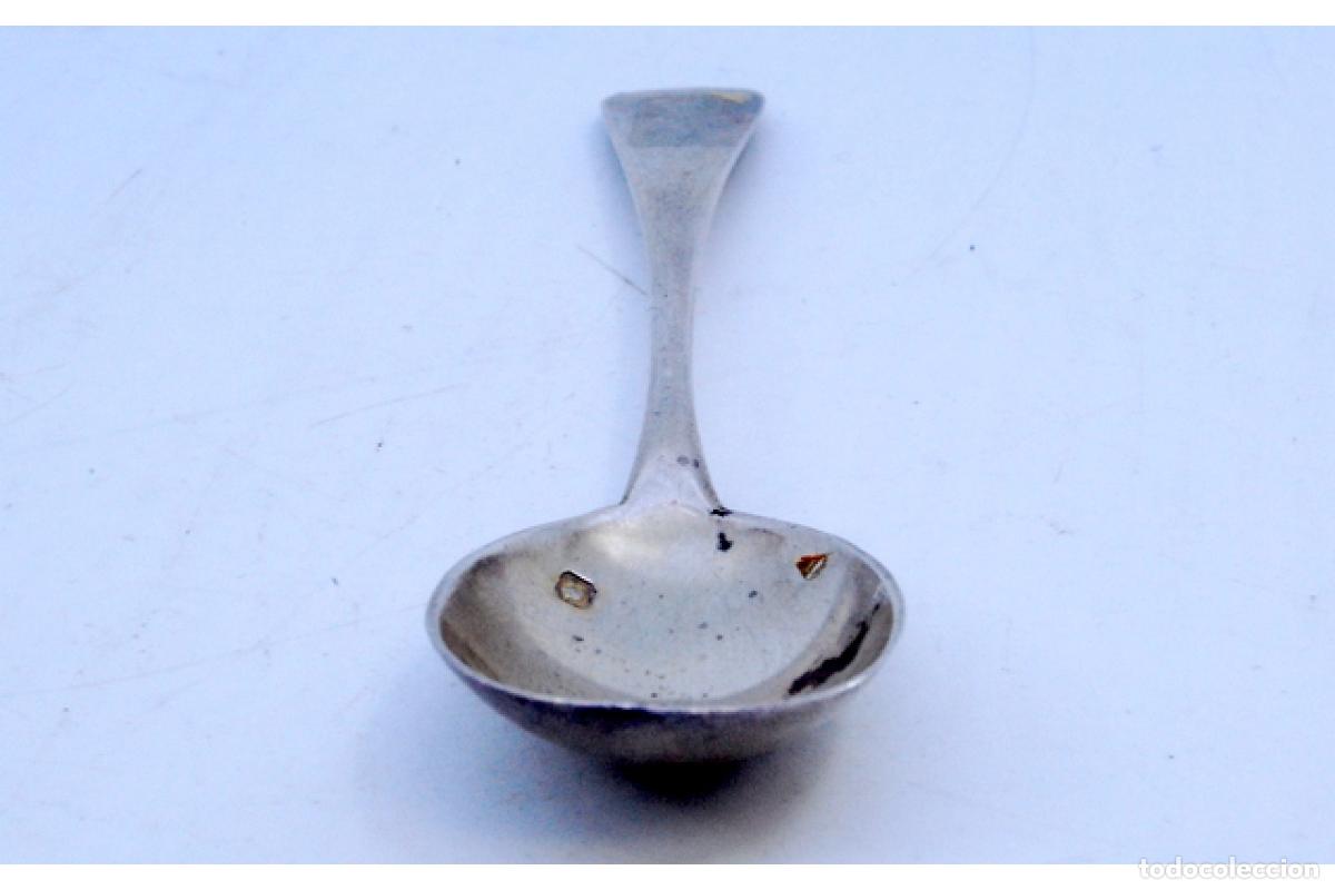 Antig&uuml;edades: cuchara de postre de plata - Foto 2