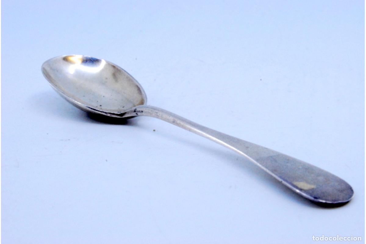 Antig&uuml;edades: cuchara de postre de plata - Foto 4