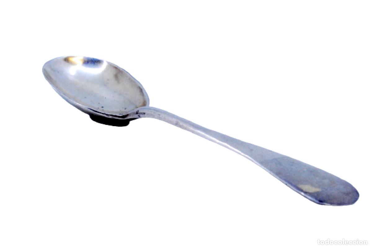 Antig&uuml;edades: cuchara de postre de plata - Foto 1