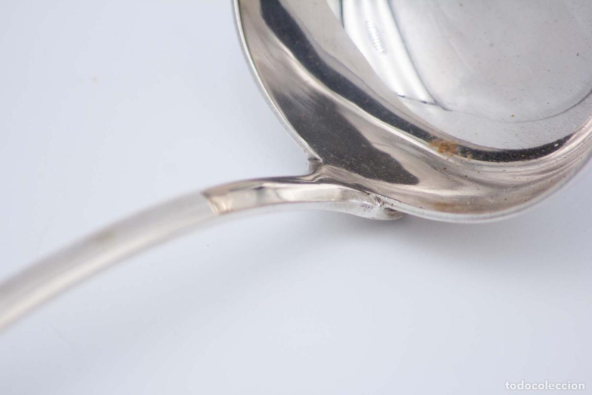 Antig&uuml;edades: Cuchar&oacute;n de sopa de plata - Foto 3