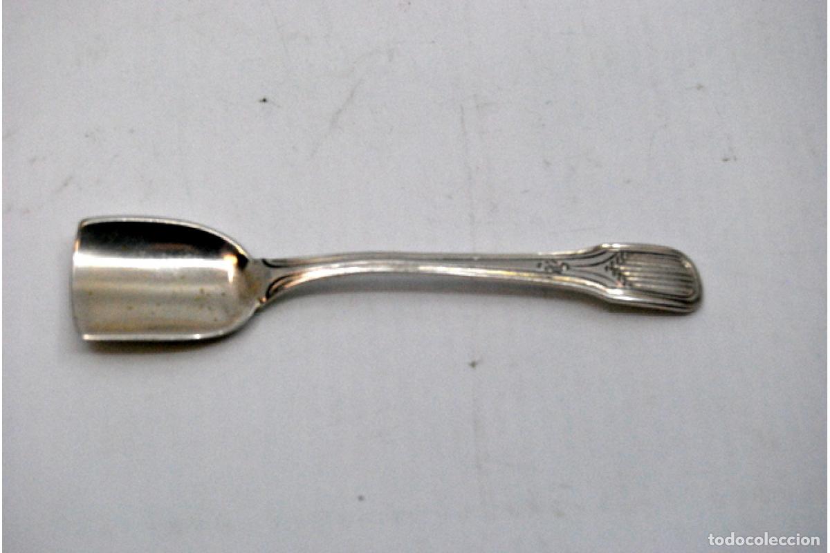 Antig&uuml;edades: cuchara de postre de plata - Foto 3