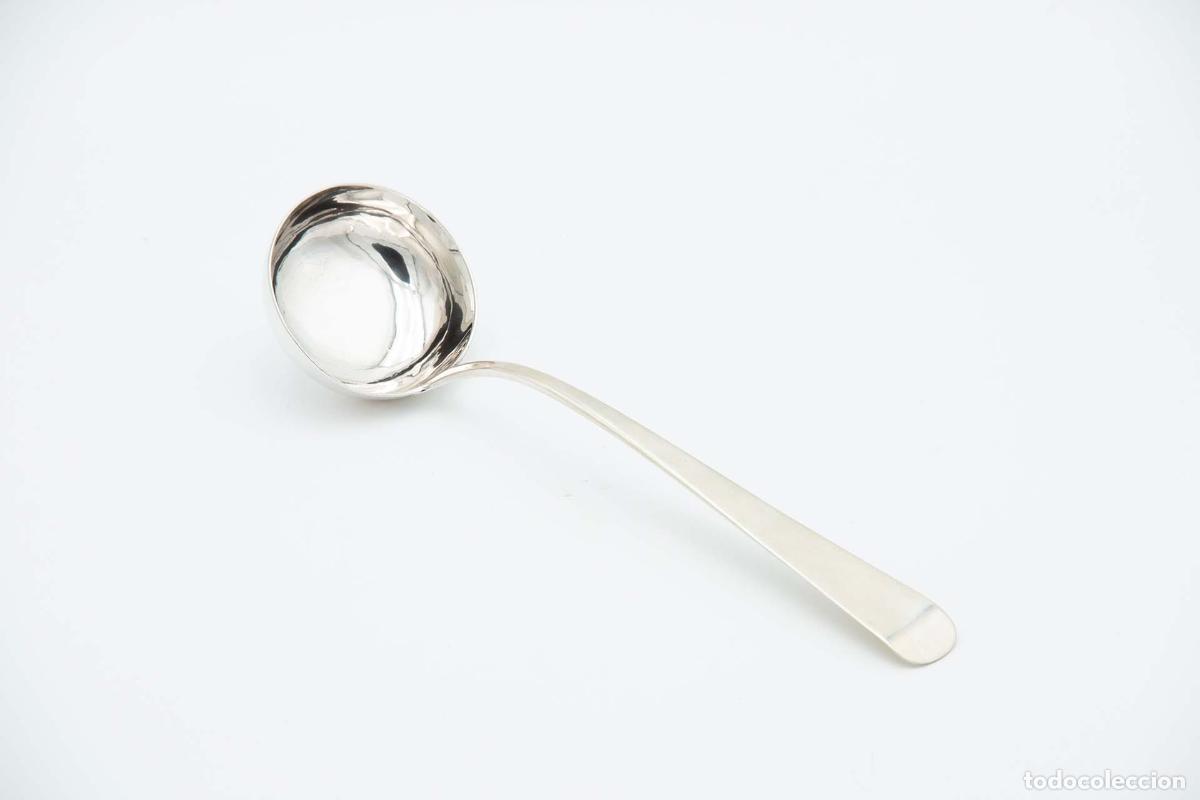 Antig&uuml;edades: Cuchar&oacute;n de sopa de plata - Foto 1