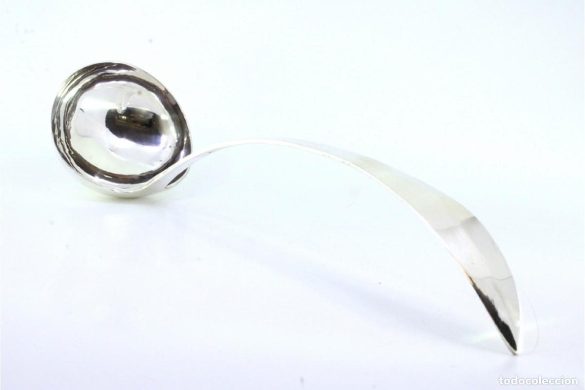 Antig&uuml;edades: Cuchar&oacute;n de sopa de plata - Foto 2
