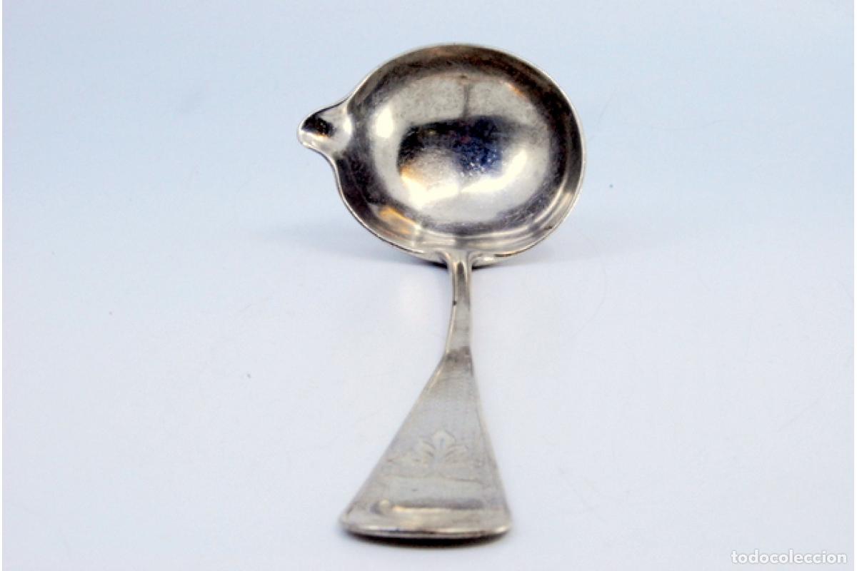 Antig&uuml;edades: cuchara de salsa de plata - Foto 3