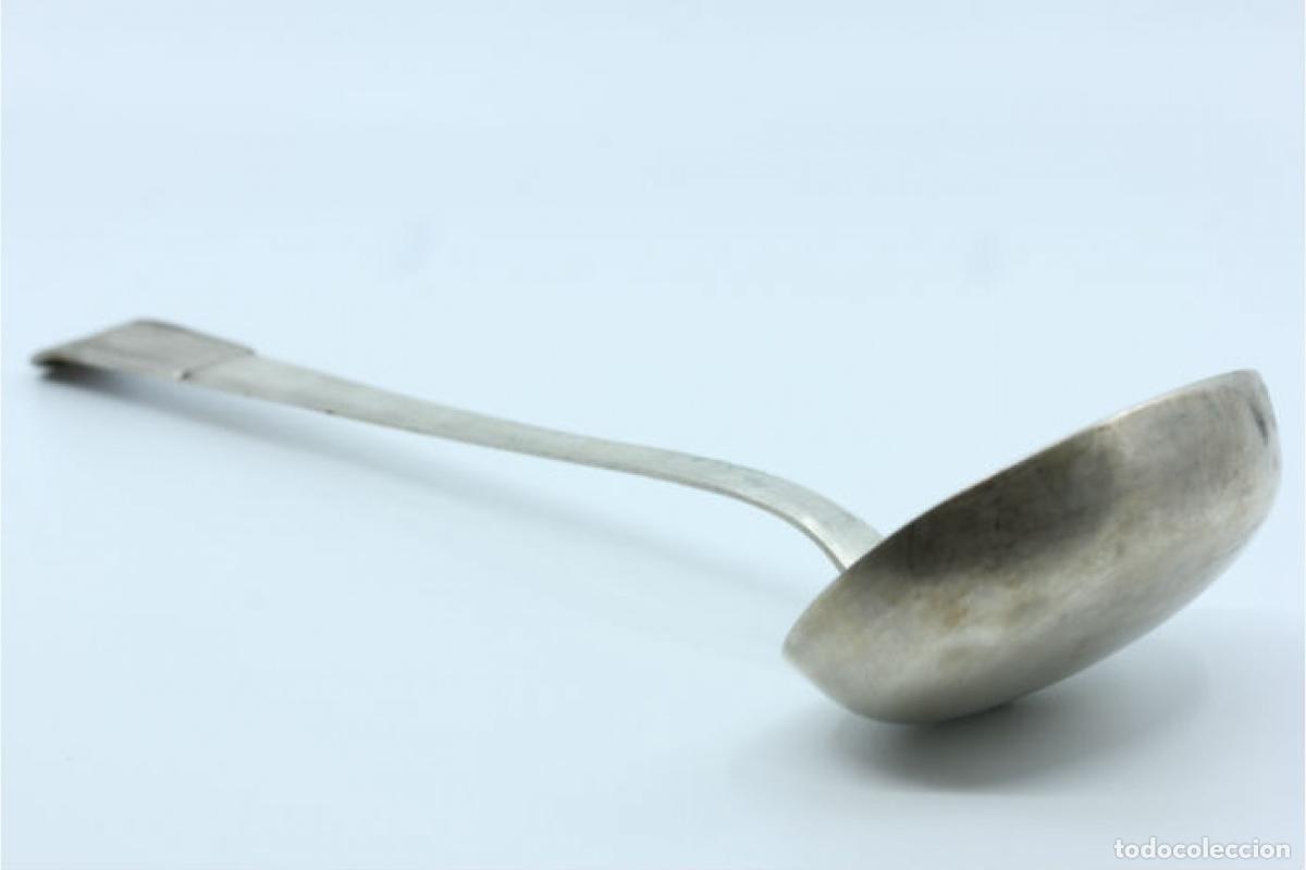 Antig&uuml;edades: Cuchar&oacute;n de sopa de plata - Foto 2