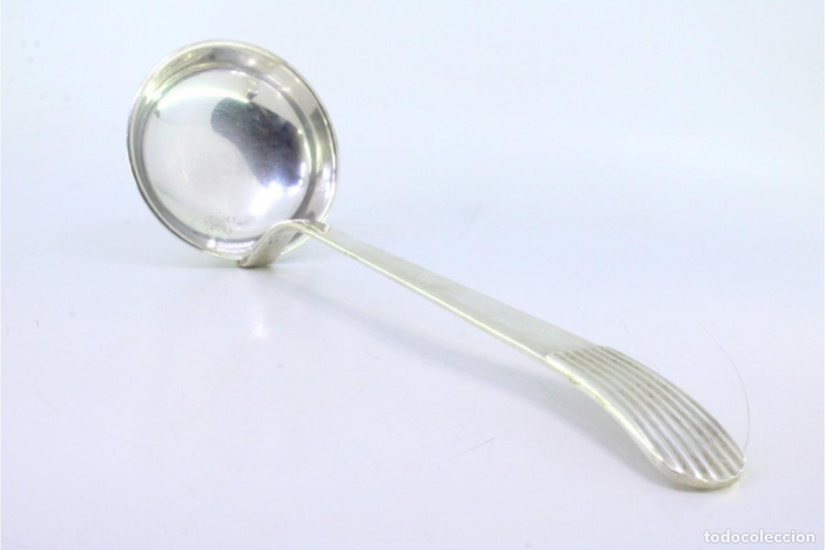 Antig&uuml;edades: Cuchar&oacute;n de sopa de plata - Foto 2