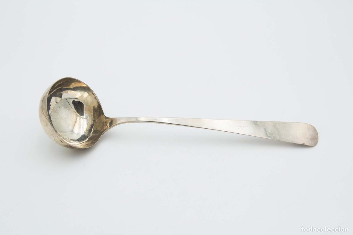 Antig&uuml;edades: Cuchar&oacute;n de sopa de plata - Foto 1