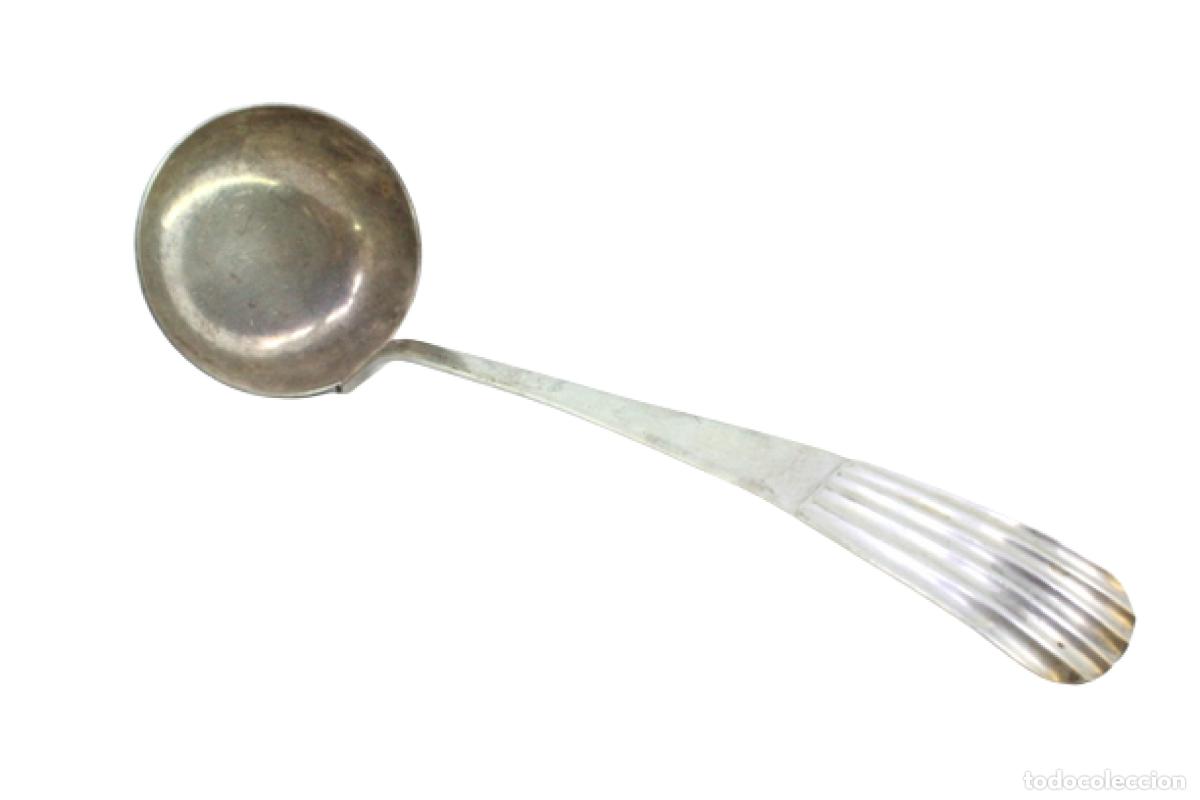 Antig&uuml;edades: Cuchar&oacute;n de sopa de plata - Foto 1