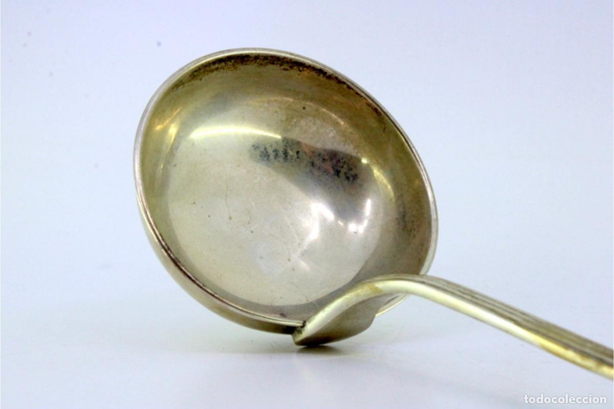 Antig&uuml;edades: Cuchar&oacute;n de sopa de plata - Foto 3