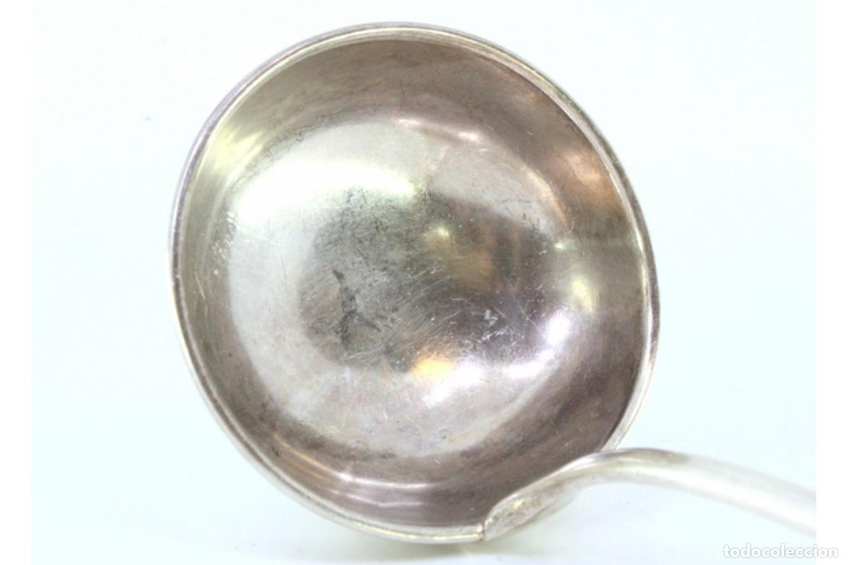 Antig&uuml;edades: Cuchar&oacute;n de sopa de plata - Foto 2