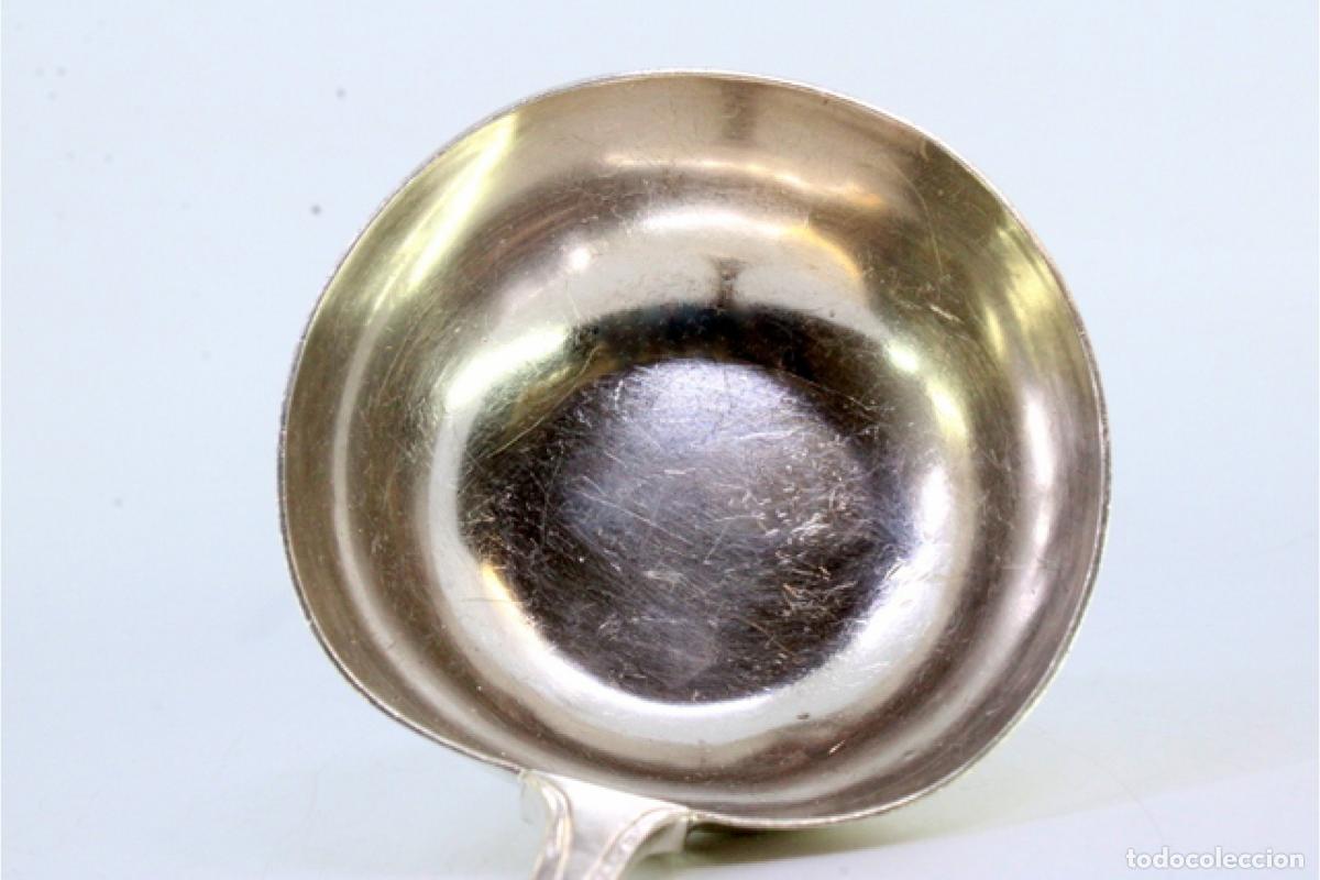 Antig&uuml;edades: Cuchar&oacute;n de sopa de plata - Foto 2