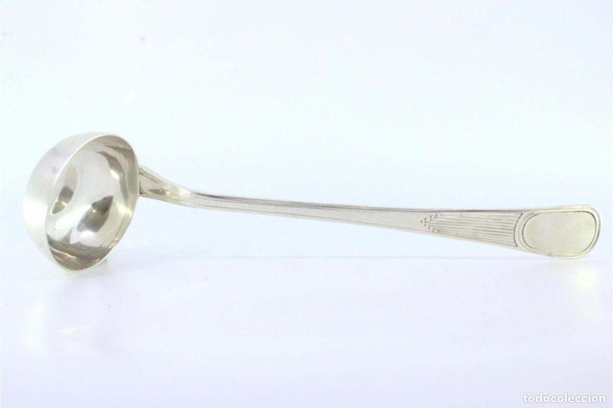 Antig&uuml;edades: Cuchar&oacute;n de sopa de plata - Foto 3