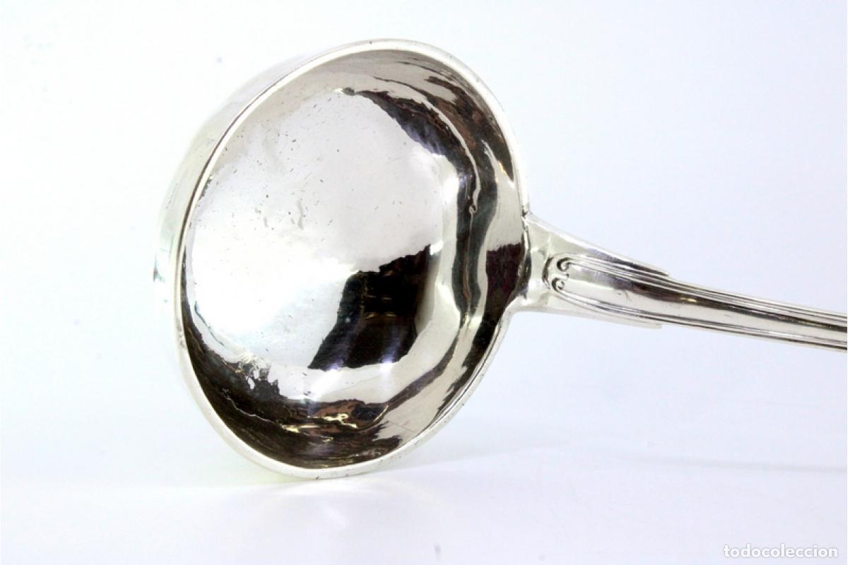 Antig&uuml;edades: Cuchar&oacute;n de sopa de plata - Foto 2