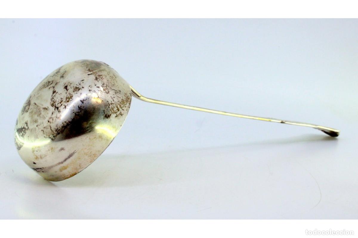 Antig&uuml;edades: Cuchar&oacute;n de sopa de plata - Foto 2
