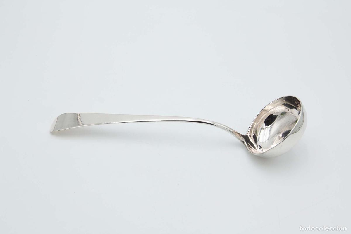 Antig&uuml;edades: Cuchar&oacute;n de sopa de plata - Foto 2
