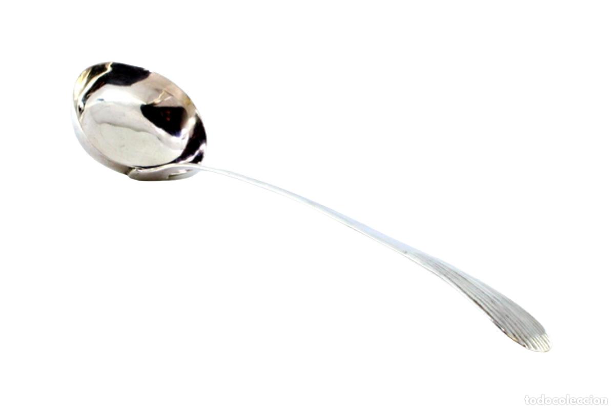 Antig&uuml;edades: Cuchar&oacute;n de sopa de plata - Foto 1