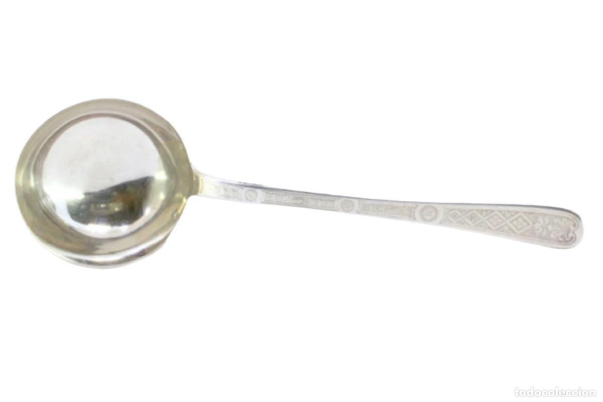 Antig&uuml;edades: Cuchar&oacute;n de sopa de plata - Foto 1