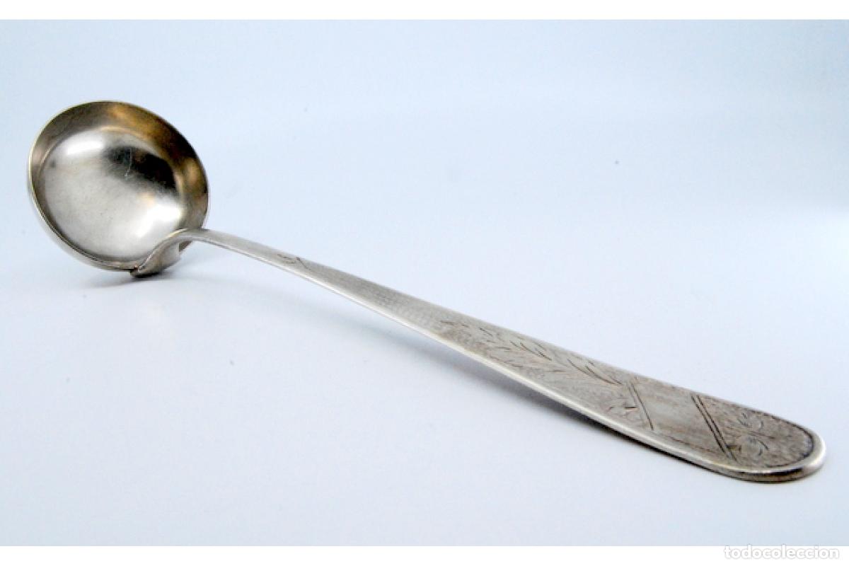 Antig&uuml;edades: Cuchar&oacute;n de sopa de plata - Foto 2