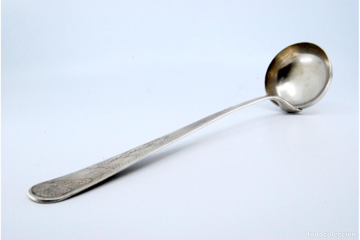 Antig&uuml;edades: Cuchar&oacute;n de sopa de plata - Foto 3
