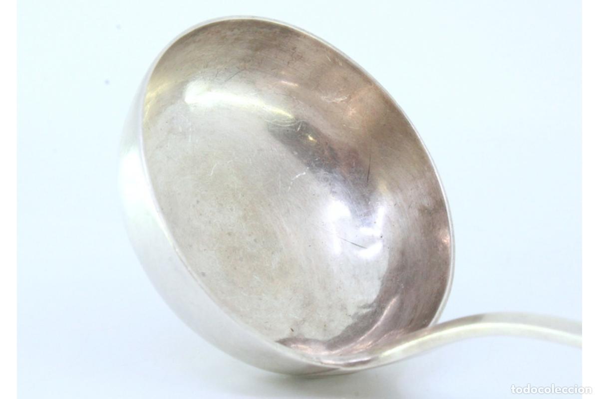 Antig&uuml;edades: Cuchar&oacute;n de sopa de plata - Foto 3